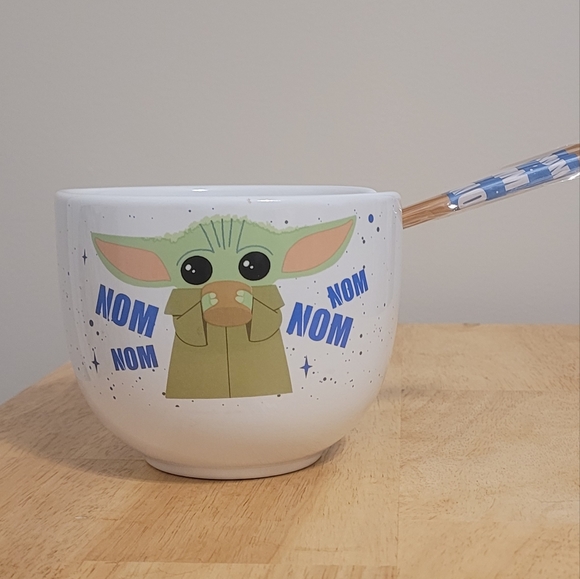 NWOT Star Wars Ramen Bowl with Chopsticks - Picture 2 of 7